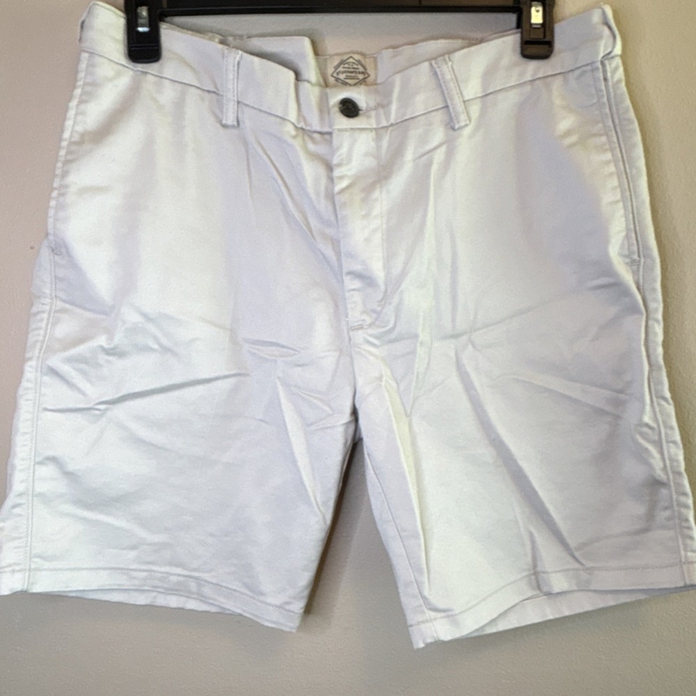St. John's Bay Men's White Chino Shorts Cotton Blend Flat Front Button Pockets